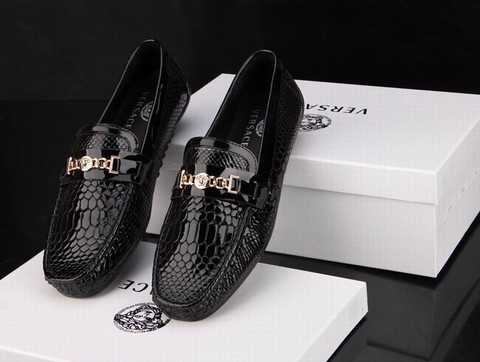 prix chaussure versace