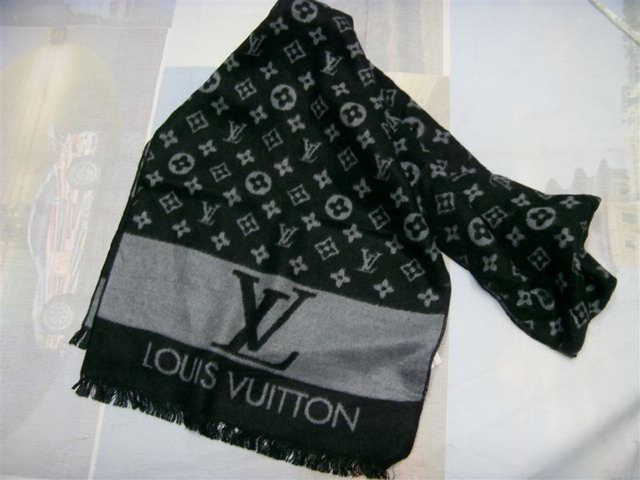 Echarpe Louis Vuitton Femme Grise Bonnet Charpe Louis Vuitton Damier Foulard Di Seta Louis Vuitton