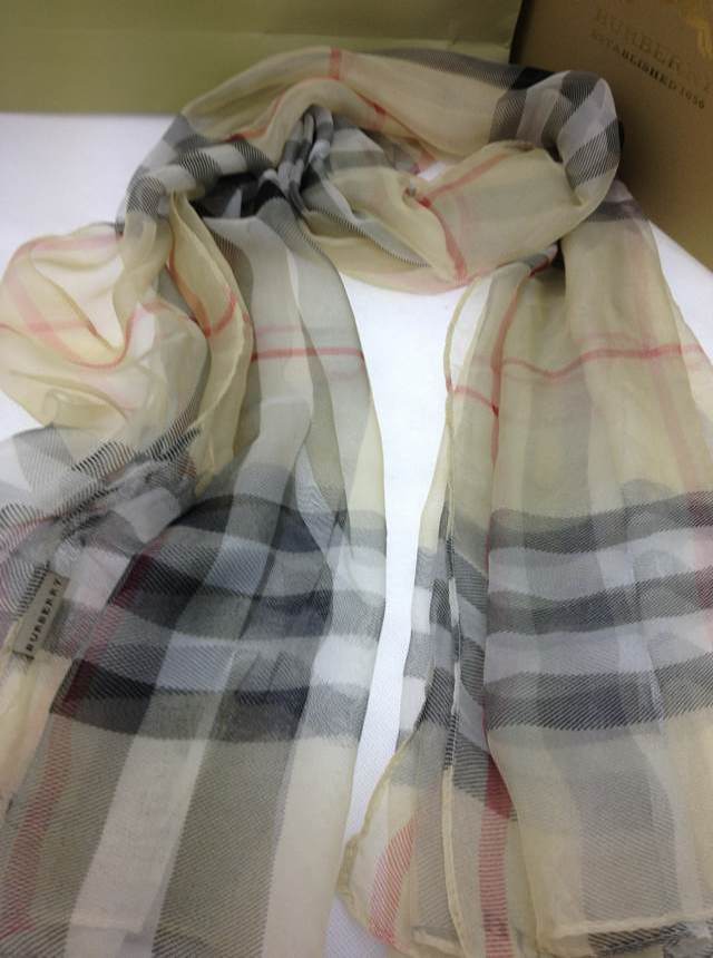 foulard burberry prix